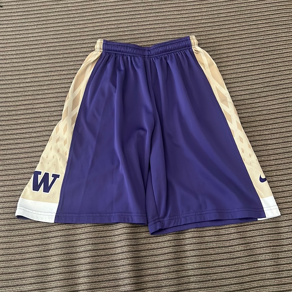 Size Small Nike Purple Washington Basketball Shorts